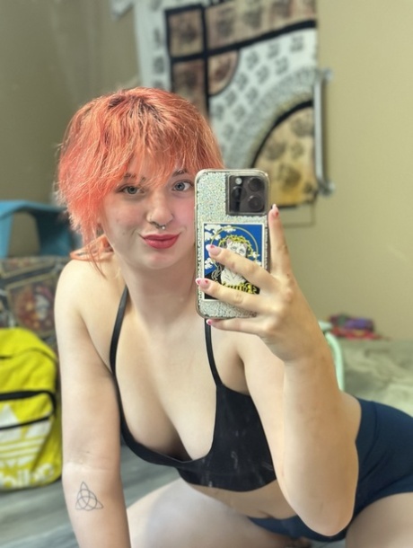 curvy mom solo art naked photo