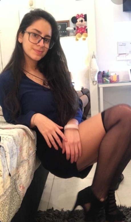 thick black girl riding top picture
